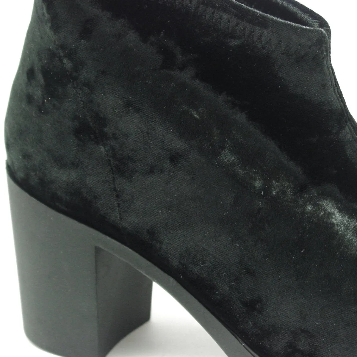 Finley Black Velvet