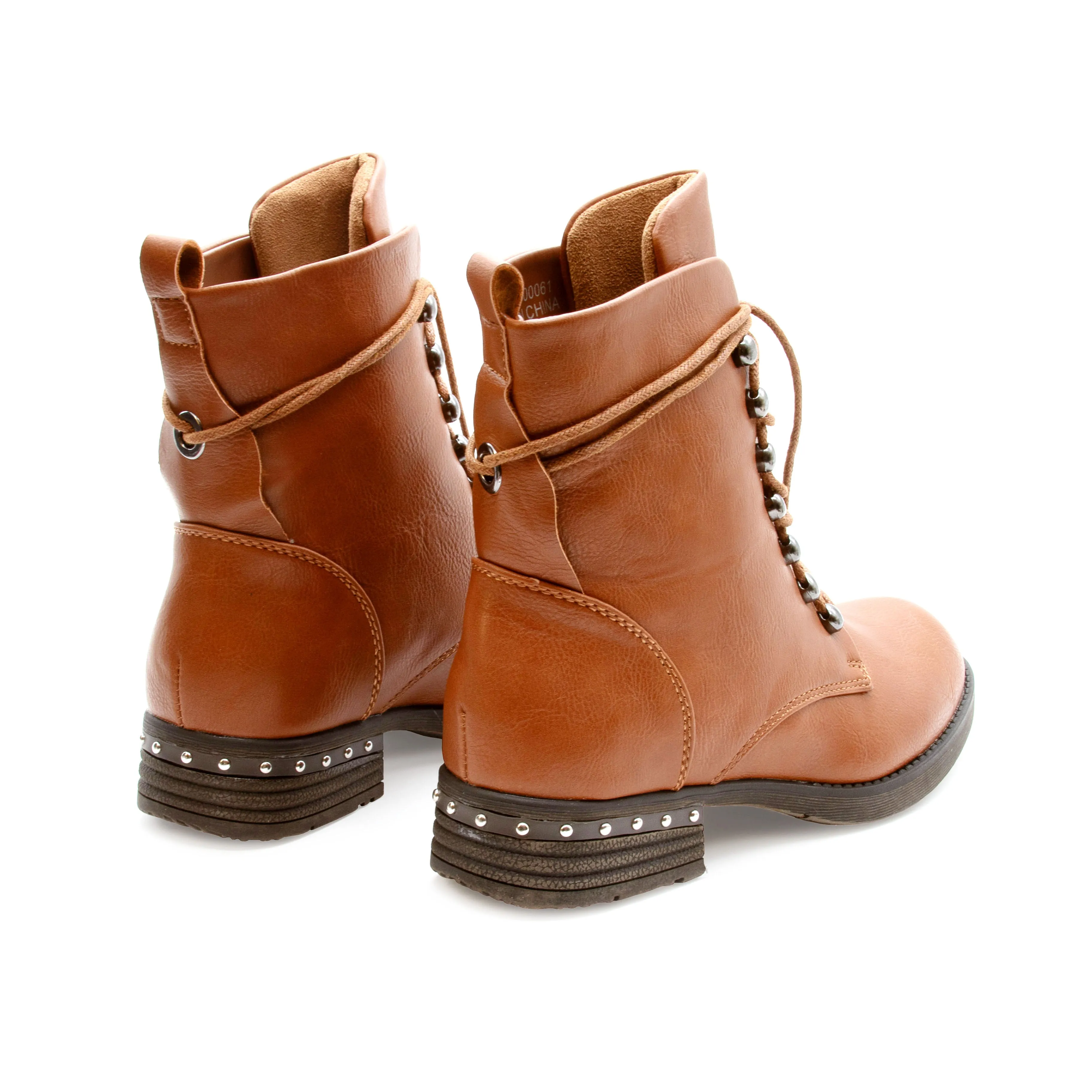 Super Casual boots Trappers Made of Eco Leather brown.