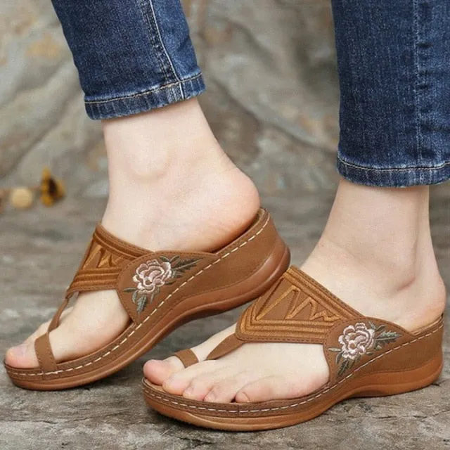 Women Slippers New Summer Shoes For Women Flip Flops Embroidered Wedges Heels Sandals Summer Slides Female Pantuflas
